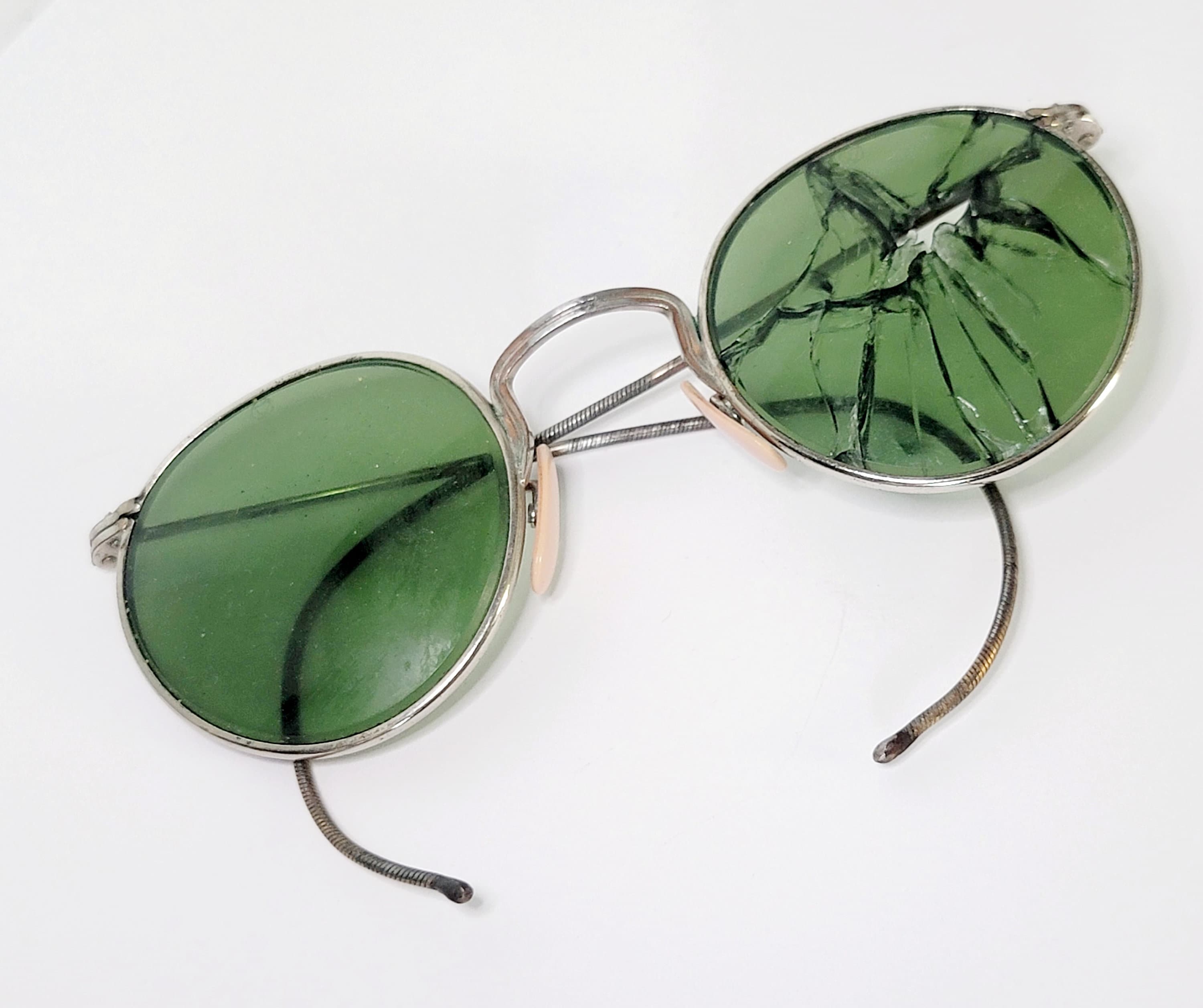 Vintage Men's FUL-VUE 25 American Optical Green Shade Vintage Men's FUL-VUE 25 American Optical Green Shade