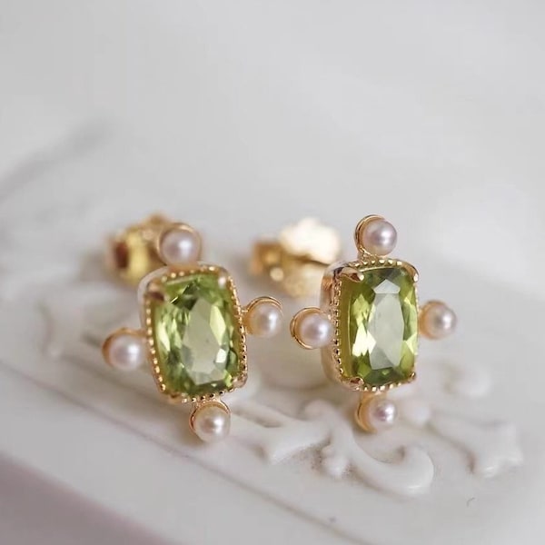 Eliza Peridot Freshwater Pearl Earrings