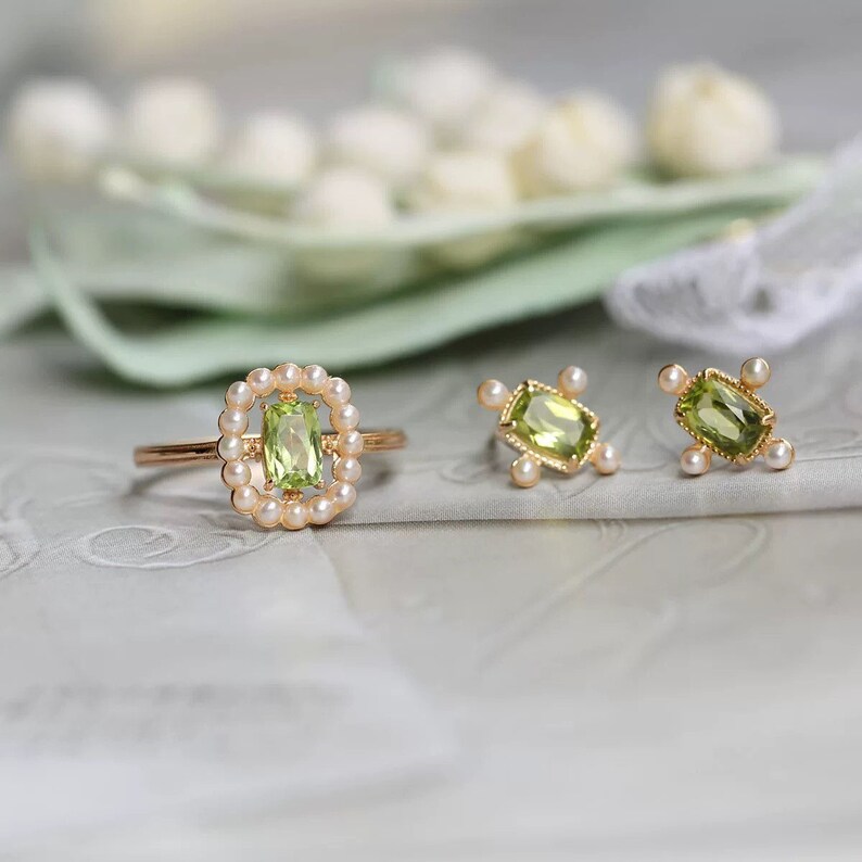 Daphne Peridot Freshwater Pearl Gold Vermeil Ring, Natural Green Quartz Solitaire Gold Ring, Gift for Her image 3