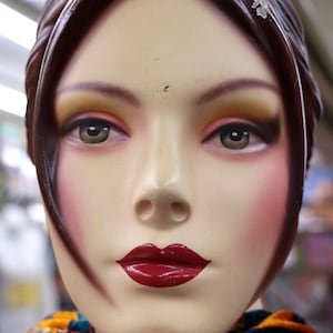 Instant Download Photo, Vintage Mannequin Head, DIY Print, Retro Fashion, Retro Makeup, Shop Dummy, Display, Southall, London.Fine Art
