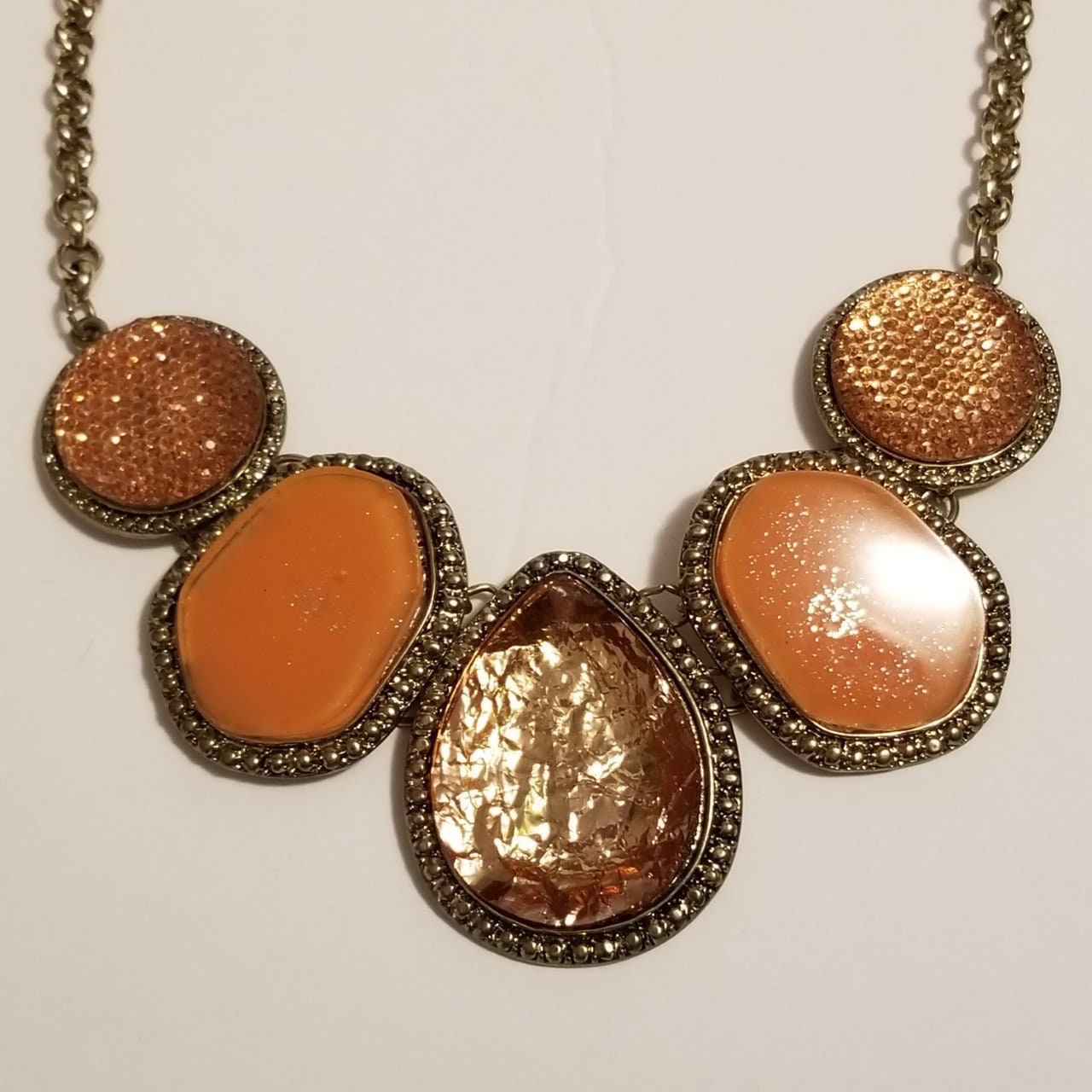 Peach Color/ 5 Teardrop Pendants/ Statement Necklace/ Gold Etsy.de