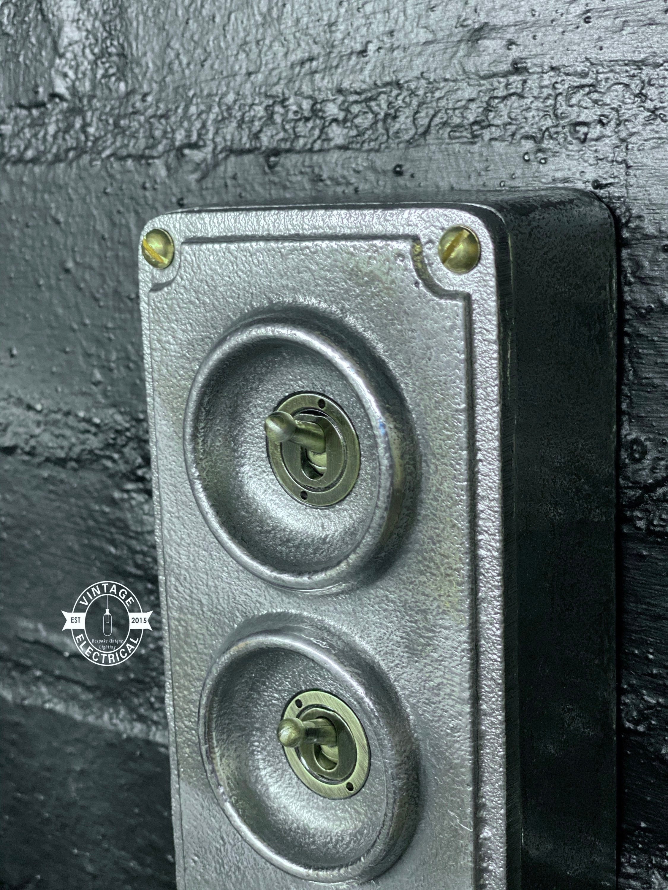 4 Gang 2 Way Solid Cast Metal Light Conduit Switch Industrial BS EN