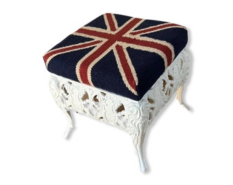 Maxlume ~ Union Jack Flag Bench | Great Britain | Pouf Solid Base | Vintage Style | Floor Standing | Man Cave Foot Stool