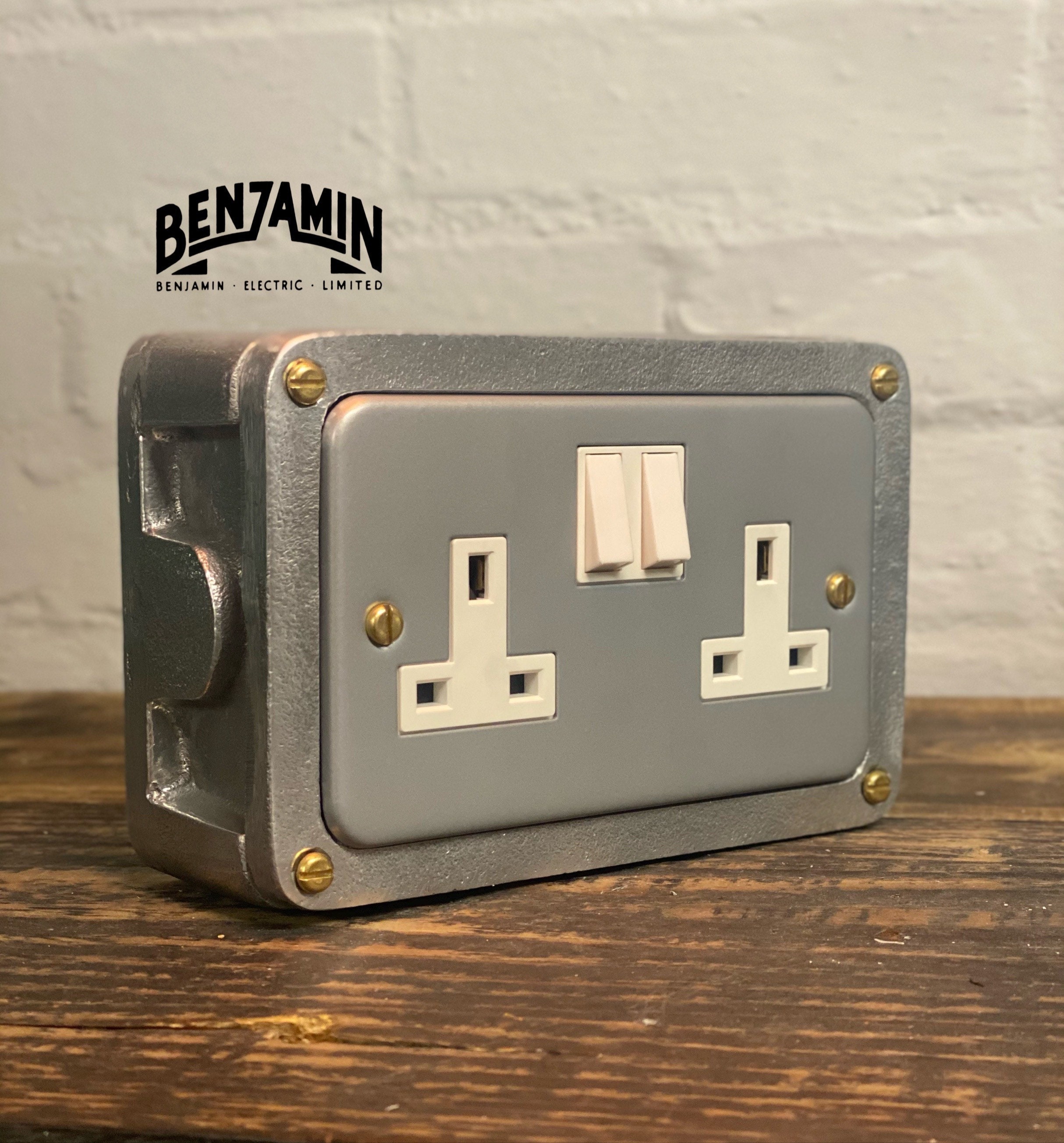 Double Power 230V 13A Socket Solid Cast Metal Light Switch Industrial 2