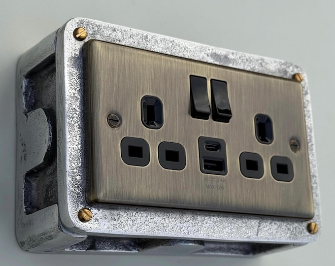 Antique Brass Double Switched 13A Power Socket 230V 13A 2 Gang 2G  Solid Cast Metal Conduit Industrial