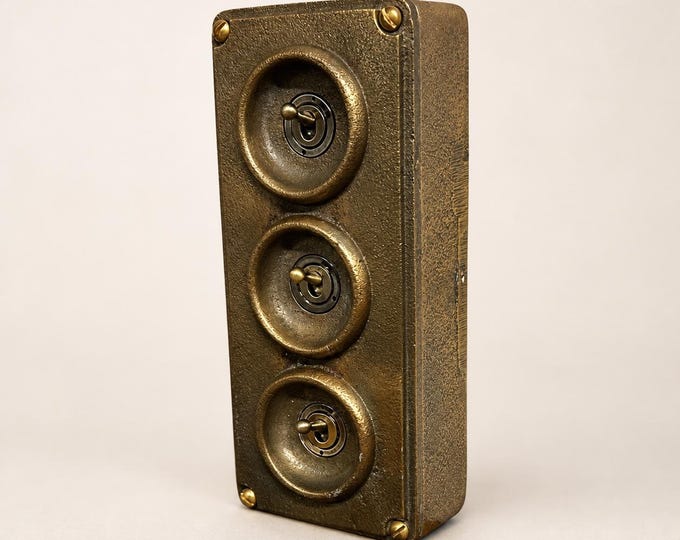 3 Gang Solid Antique Brass Metal Conduit Light Switch Industrial 2 Way