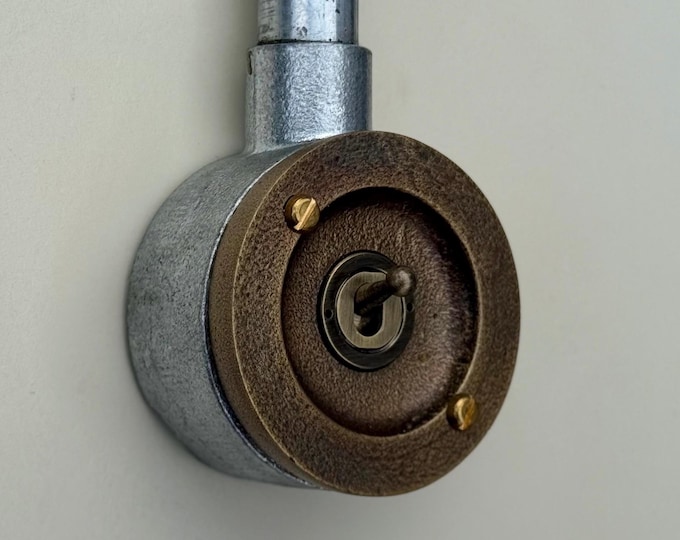 Single Gang Bronze Conduit Metal Light Switch Industrial