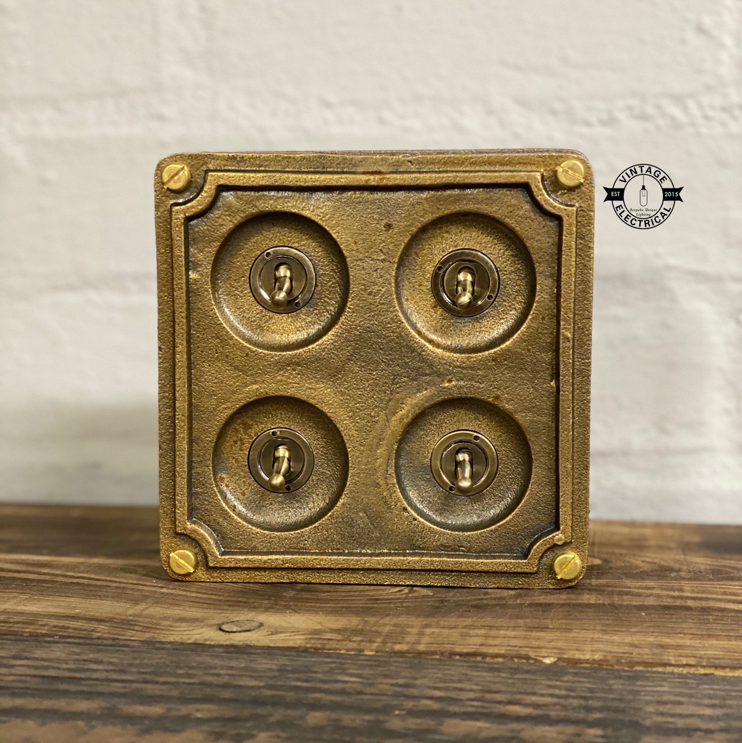 4 Gang 2 Way Solid Antique Brass Bronze Metal Surface Mounting Conduit Light Switch Industrial