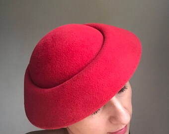 1950s New Look Dior Style Red Fur Felt Hat Accessoires Hoeden & petten Nette hoeden Pillbox hoeden 