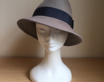 Womens and Mens Felt Trilby Fedora Hat, Classic Hat, Winter Hat, Grey Felt Fedora Hat With Dark Grey Petersham Band and Bow