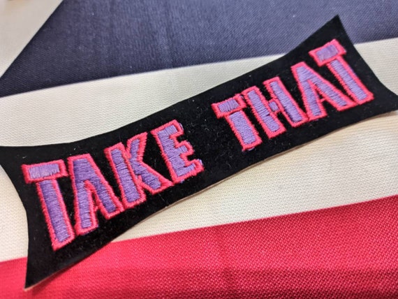 Take that vintage patch 90s embroidered on velvet… - image 9