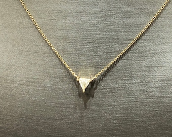 Collar de diamantes de un billón de oro amarillo de 14 quilates - Collar de piedra única - Colgante de diamantes de talla de trillón Collar de capas delicadas regalo para ella