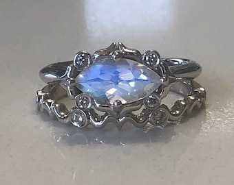 Moonstone Conjunto de novias - 14K blanco amarillo rosa oro marquesa Moonstone y diamantes compromiso anillo en conjunto - East West Marquise Rainbow Moonstone