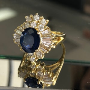 18K Yellow Gold Blue Sapphire Engagement Ring - Vintage Inspired Baguette Diamond Sapphire Ring - 18K Retro Blue Sapphire Cocktail Ring