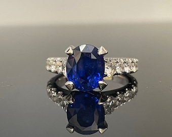 Anillo de compromiso de zafiro - 18K GIA Certified Natural No Hear Sri Lanka Sapphire and Diamond Ring - 4ct Blue Sapphire Ring