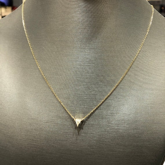 Lv stone shop necklace