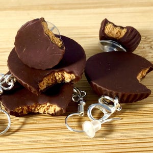 Choklad jordnötssmörkoppar polymerlera matsmycken
