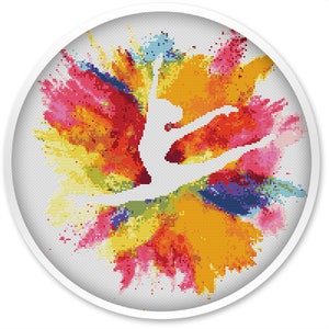 Op de afbeelding: Een kleurrijk abstract ontwerp met een wit silhouet in het midden. Het ontwerp is gemaakt van verschillende tinten rood, geel, oranje, blauw en groen.