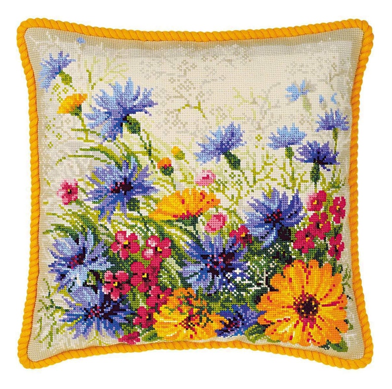 Counted Cross Stitch Kit by RIOLIS Moorish Lawn Cushion