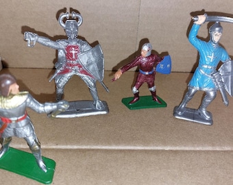 Toy Soldier Midievil Knights Lot of 4  Silver painted no stands