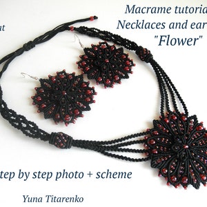 Könnte beinhalten: Ein schwarzes Makramee-Halsketten- und Ohrring-Set mit Blumenmuster, verziert mit roten Perlen. Das Bild enthält den Text "Macrame tutorial. Halsketten und Ohrringe "Flower" und "124 step by step photo + scheme."