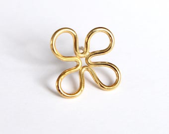 Four leaf clover gold earrings. 4 leaf clover. Golden silver clover. Botanical silver jewelry. Recycled silver jewelry. St. Patrick's day