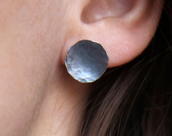 Hammered Silver Earrings. Sterling Silver Circle Earrings Studs. Hammered Everyday jewelry. Recycled jewelry. Gift for her