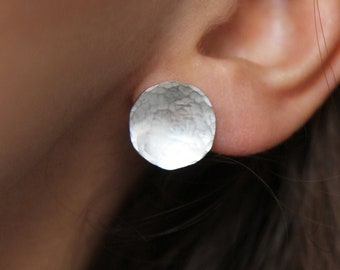 Hammered Sterling Silver Circle Stud Earrings: Minimalist Jewelry