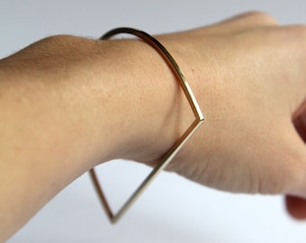 Geometric bangle bracelet. Gold bangle. Brass bracelet. Stack bangles. Minimalist geometric bracelet. Gift for her