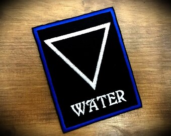 Toppa ricamata elemento Acqua - pagano paganesimo ricamo strega rituale magia stregoneria stregone forza ricamo elementali aria fuoco terra