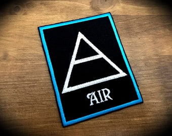 Toppa ricamata elemento Aria - pagano paganesimo ricamo strega rituale magia stregoneria stregone forza ricamo elementali acqua fuoco terra