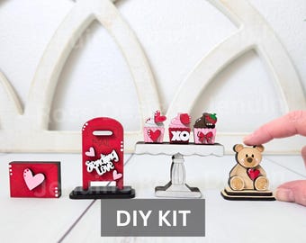 Tiny Valentine Shelf Sitter DIY Kit Set, Unfinished Wood Gnome Buddies for Valentine Tiered Tray Decor with Mini Interchangeable Cake Stand