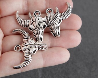 9 Antique Silver Cow Skull Charms, Southwestern Jewelry Charm Destash