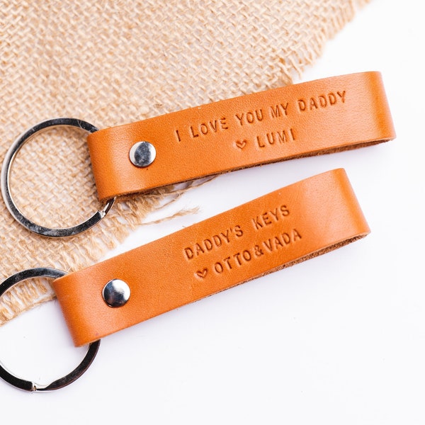 Personalized Dads Leather Keychain - Gifts for Dad