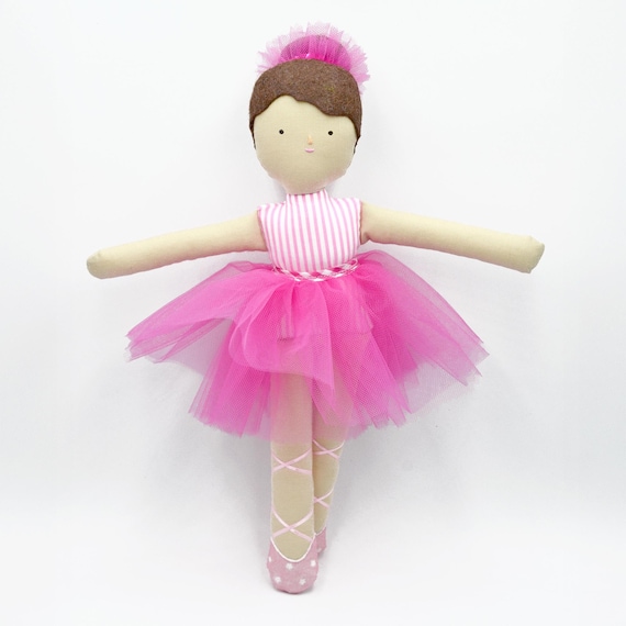 ピンクのチュチュを着たバレリーナ人形、手作りのぬいぐるみバレエ