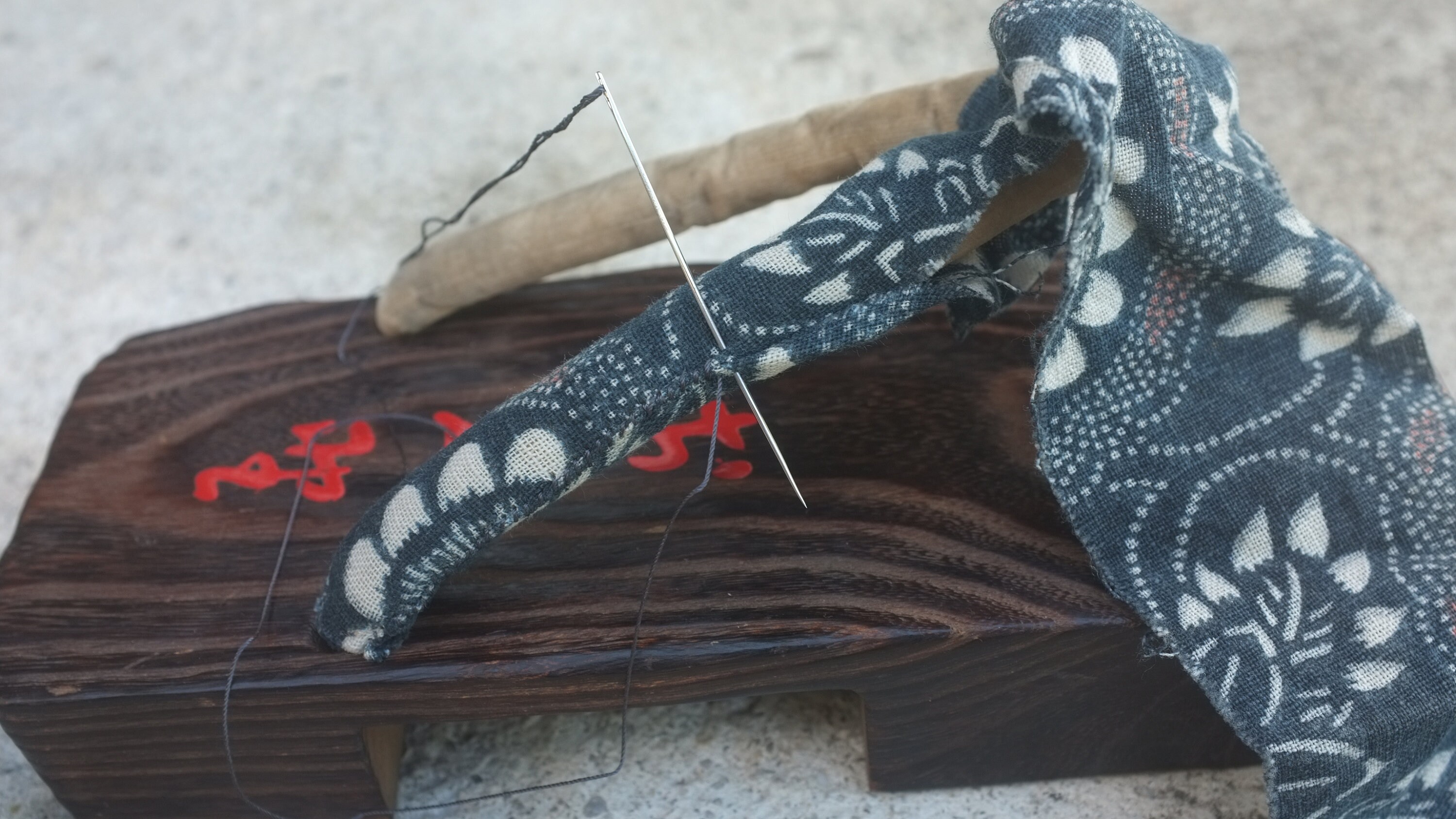 wooden zori
