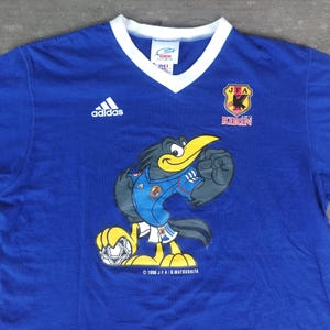 Vintage 90s JFA ADIDAS KIRIN Matsushita T shirt size L Pit 22&quot;,Japan Football,Beatiful T-shirt