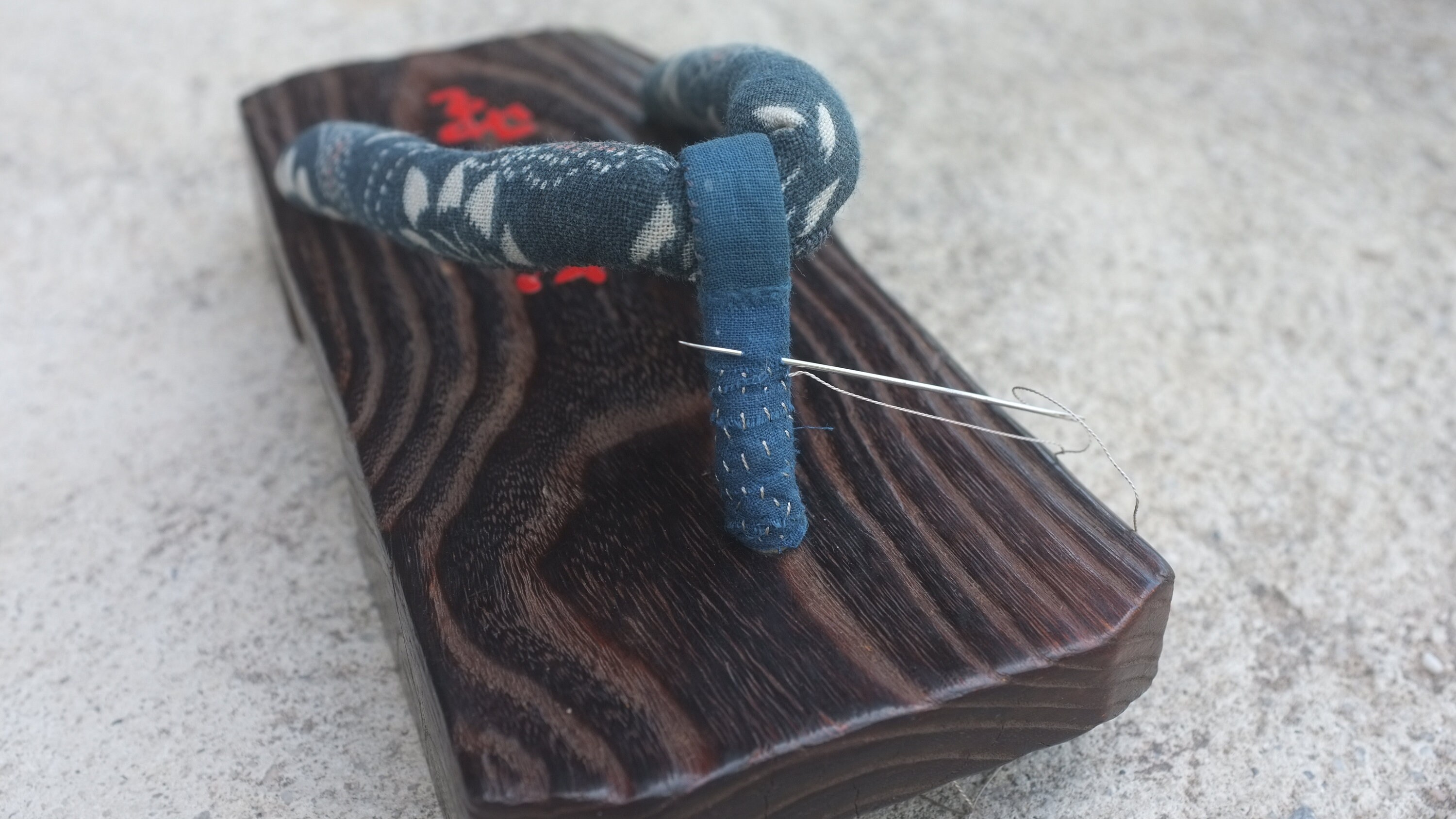wooden zori