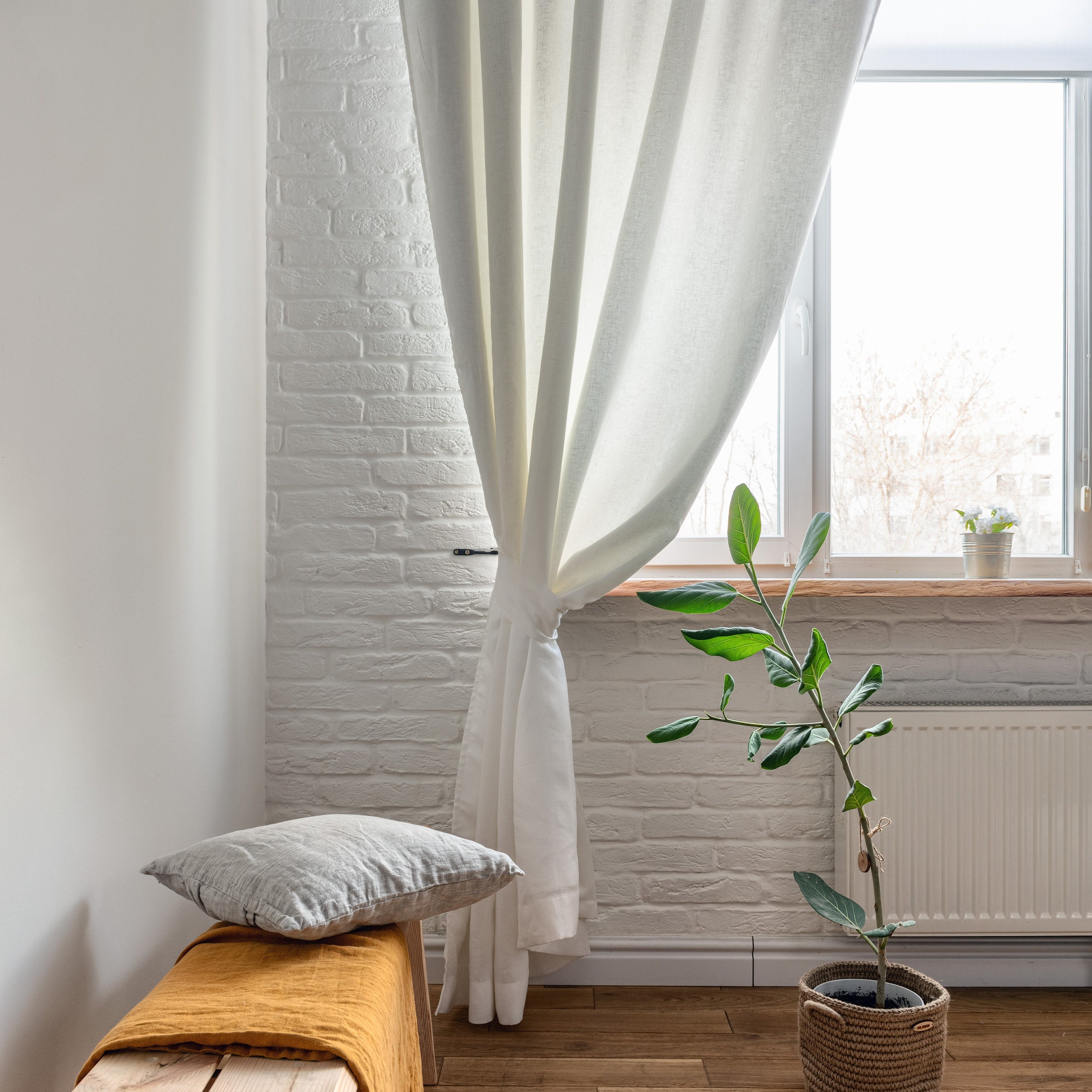 ceiling tracks curtains