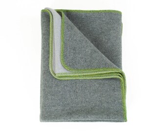 Chunky Wool Blanket – Grey Throw Blanket With Green Binding