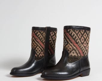 Kilim Craft Boots Black Pastel - Women - Real Calf Leather - Authentic Kilim Berberus Vintage Carpet - (Ref. RPN2-36)