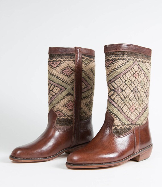 Bottes Kilim Artisanales Marron Vert Parme Femmes - En cuir de veau véritable - Authentique tapis Kilim Berbère Vintage - (Réf. LA4-39)