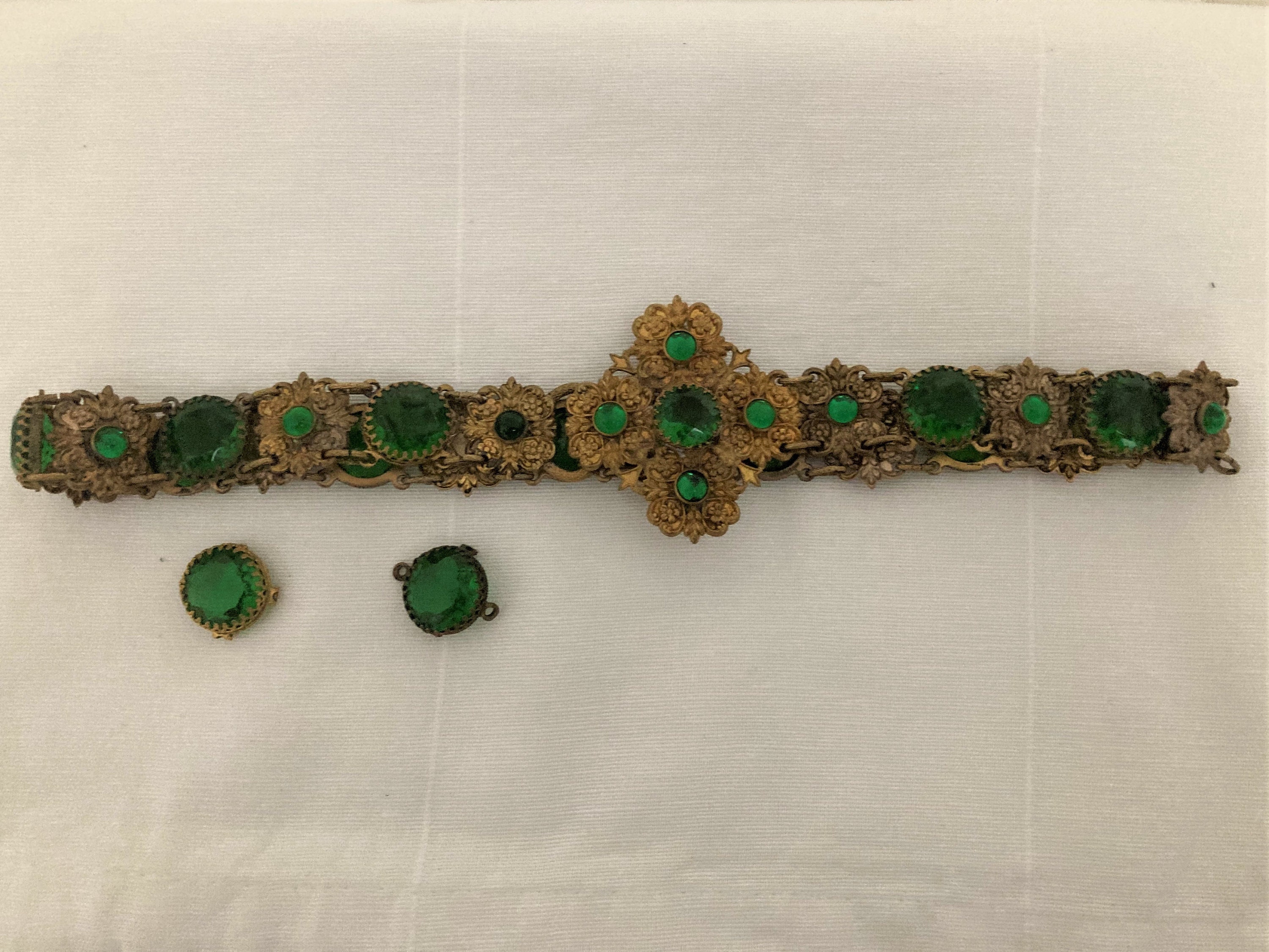 jewelled belt