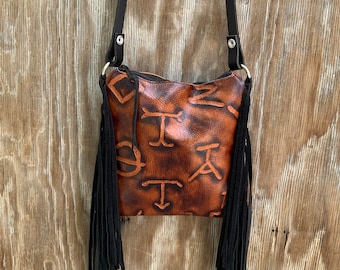 3174 Sofort versandfertig! Geprägte Leder Boho Western Rindsleder Fransen Handtasche Rodeo Cross Body Geldbörse Brandeisen Marken