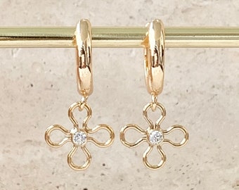 8mm Flower Huggie Hoop Earrings,14k Gold Filled,flower power,unique earrings,lower lope hoop earrings,second piercing earrings,trending gift