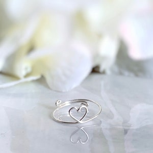 Heart Knuckle Ring,Silver Heart Ring,For her, Simple Everyday, Bridesmaid Jewelry, Unique ring, Little Ring, Dainty, Chic, Modern Minimalist image 4