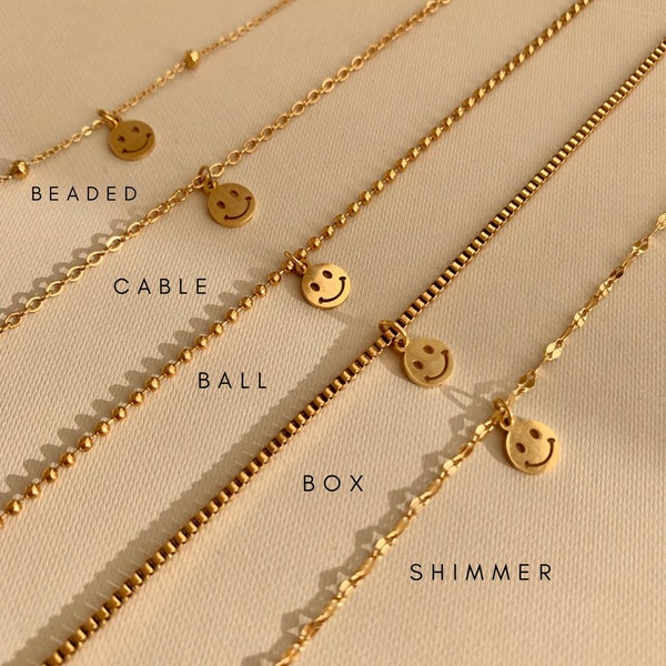 Tiny Smiley Face Necklace,18k Gold,Stainless Steel,Water resistant,Dainty necklace,Happy Face Necklace in Gold,emoji pendant,smile charm