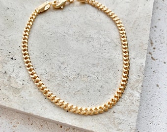 14k Gold Curb Chain Bracelet,3mm curb chain,delicate,dainty,stacking bracelet,layering jewelry,14k gold filled chain bracelet,7 inches size