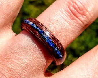 Bentwood ring w/lapis lazuli inlay size 9