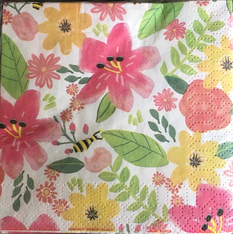 Garden Spring Fling /'/'Sentiment Pink Floral Bee Beverage Paper Napkins 28ct
